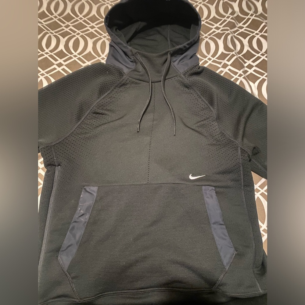 Nike therma fit adv aps hoodie